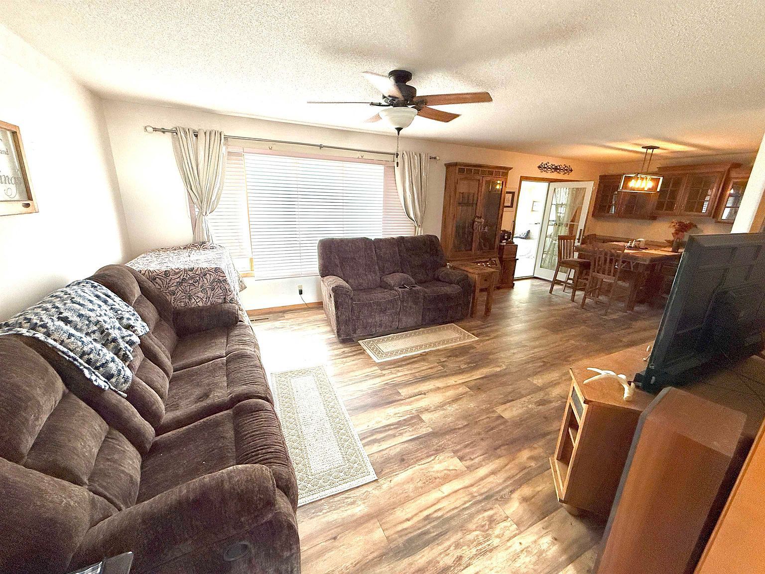 667 W Hawthorne St Minden, NE 68959 - Thumbnail 5