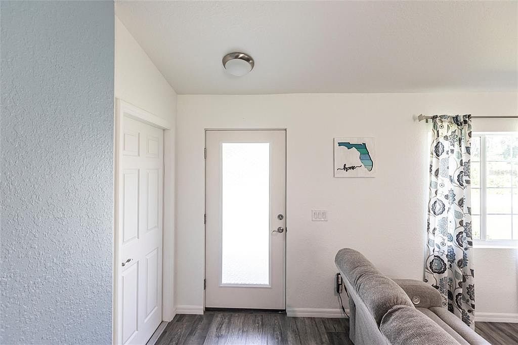 1710 Blackwood Cir North Port, FL 34288 - Thumbnail 5