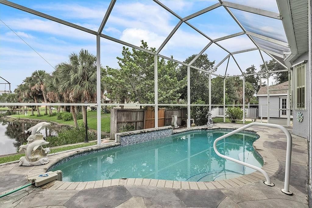 1114 Campbell St Port Charlotte, FL 33953 - Thumbnail 5