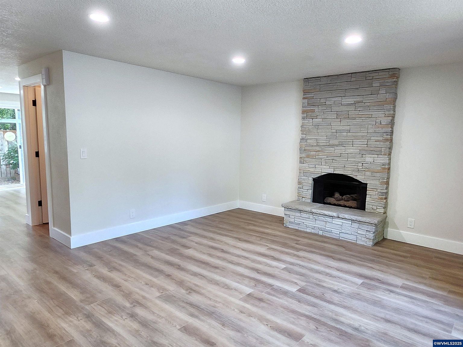 1050 Cardinal St NW Salem, OR 97304 - Thumbnail 5