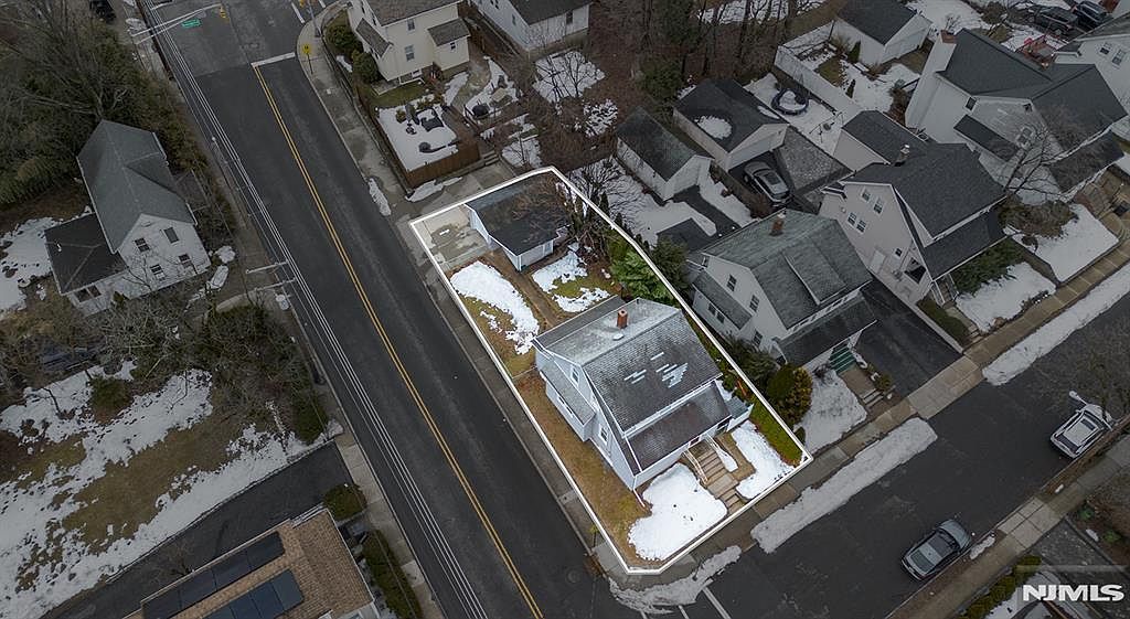 4 Banta Pl Bergenfield, NJ 07621 - Thumbnail 5