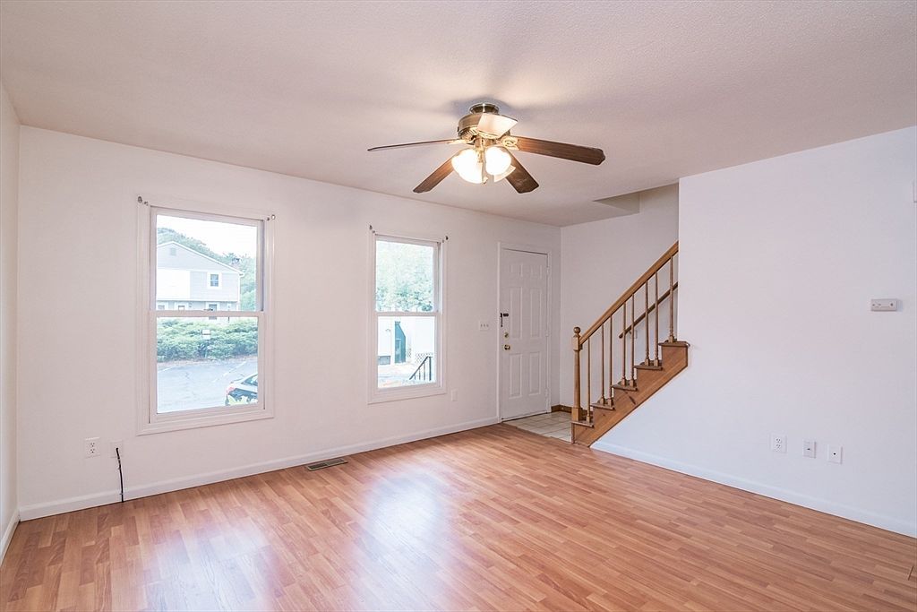 1430 Russell Rd APT 35 Westfield, MA 01085 - Thumbnail 5