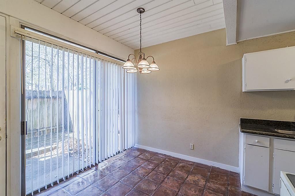 14 Lakeway St Conroe, TX 77304 - Thumbnail 5