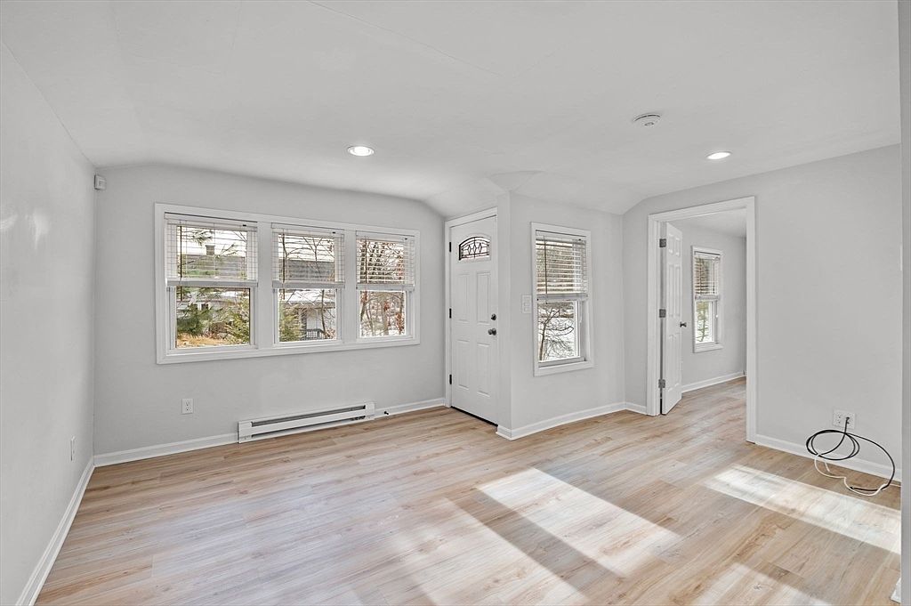 93 Sweetwater St Saugus, MA 01906 - Thumbnail 5