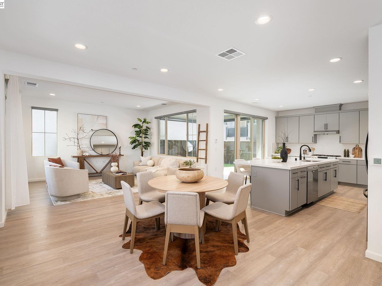 6017 Basaltina Pl Dublin, CA 94568 - Thumbnail 5