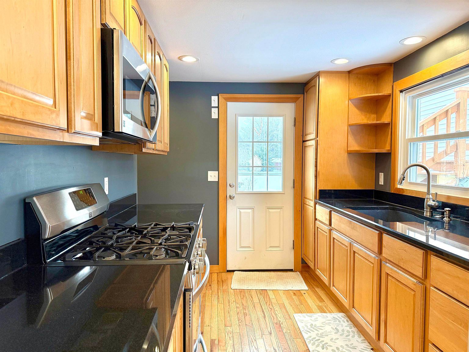 8 Edgewood Rd Springfield, VT 05156 - Thumbnail 5