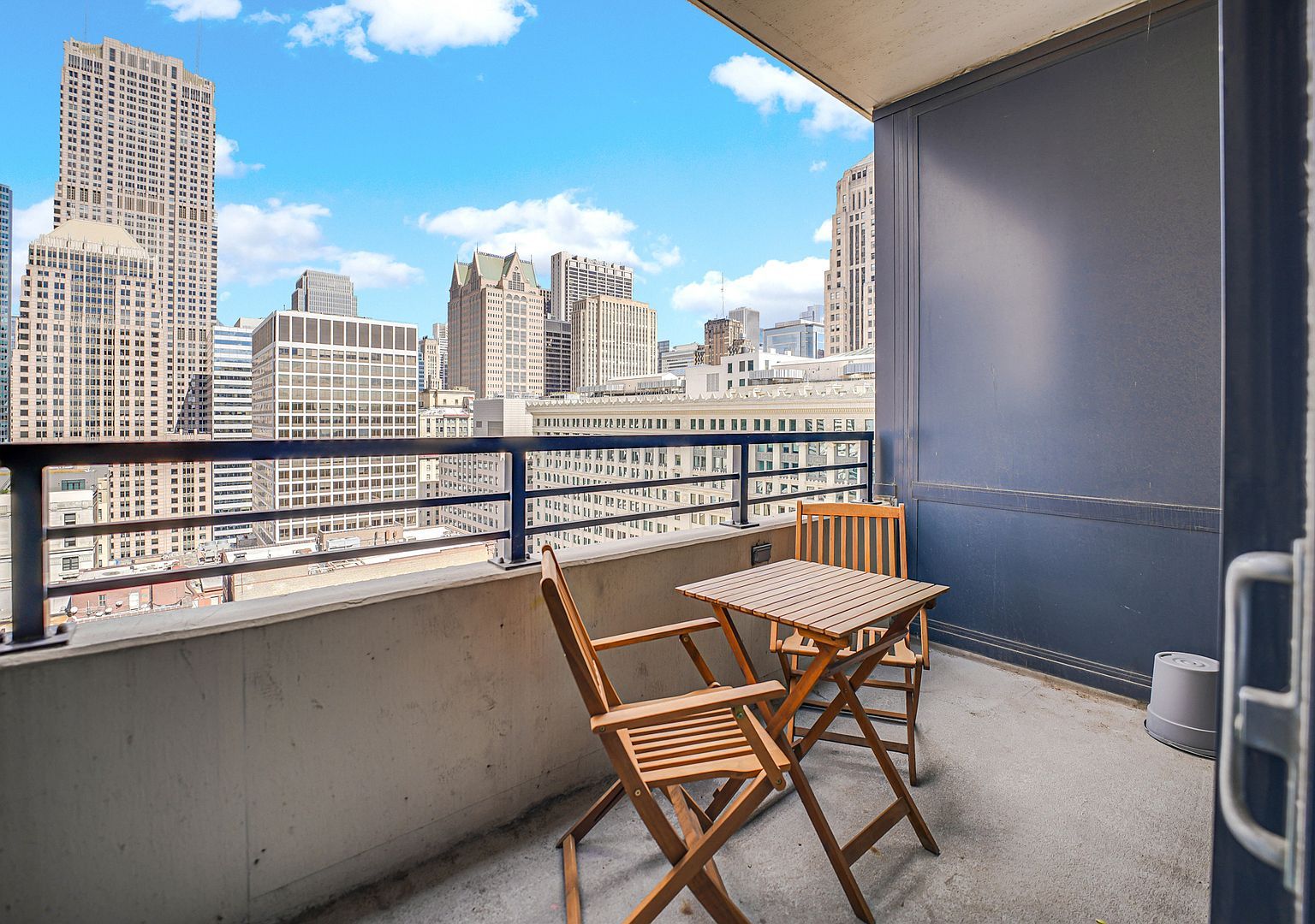 235 W Van Buren St UNIT 2721 Chicago, IL 60607 - Thumbnail 5