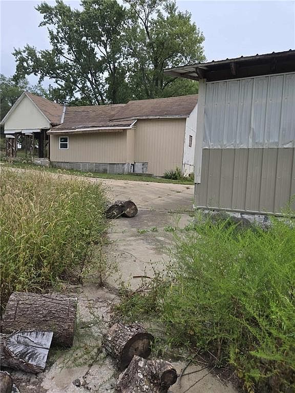 103 & 111 E Main St Centerville, KS 66014 - Thumbnail 5