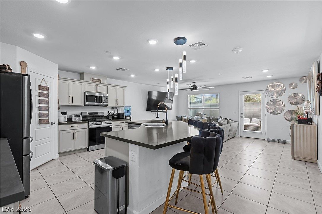 4915 Chidlaw Ave #3 Las Vegas, NV 89115 - Thumbnail 5