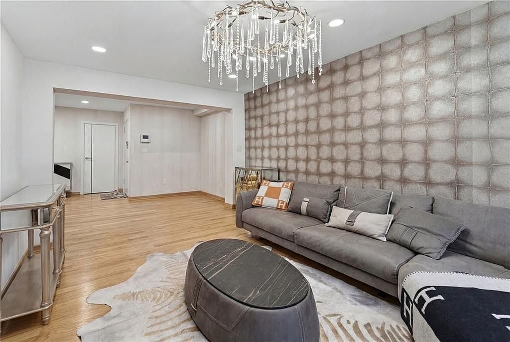(undisclosed Address) Brooklyn, NY 11235 - Thumbnail 5