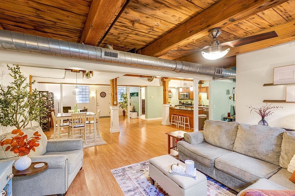 25 Cedar St UNIT 3 Amesbury, MA 01913 - Thumbnail 5