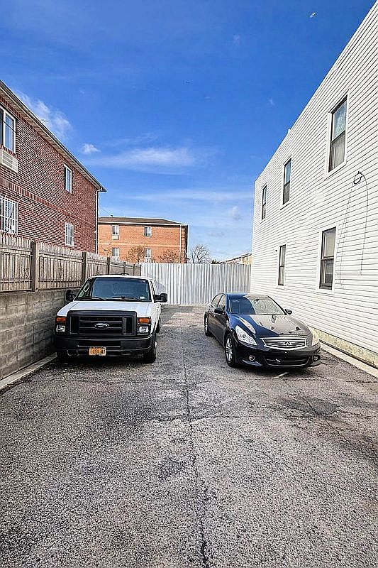 10209 Glenwood Rd Brooklyn, NY 11236 - Thumbnail 5