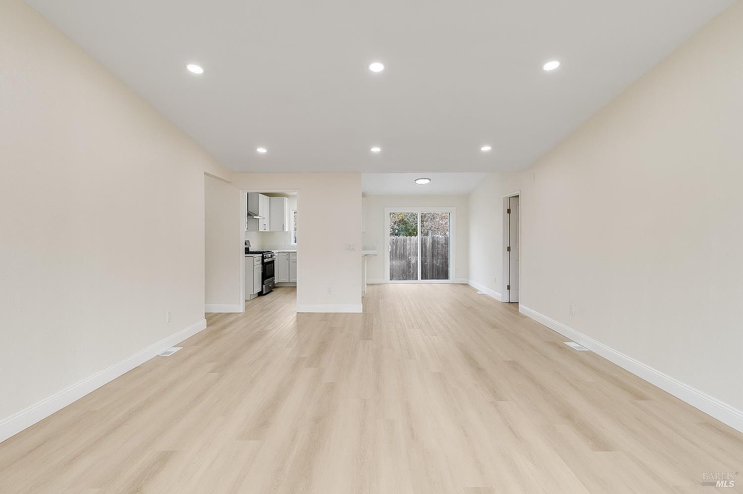 2555 Flosden Rd SPACE 8 American Canyon, CA 94503 - Thumbnail 5