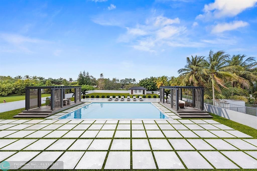 150 NW 123rd Ave Miami, FL 33182 - Thumbnail 5