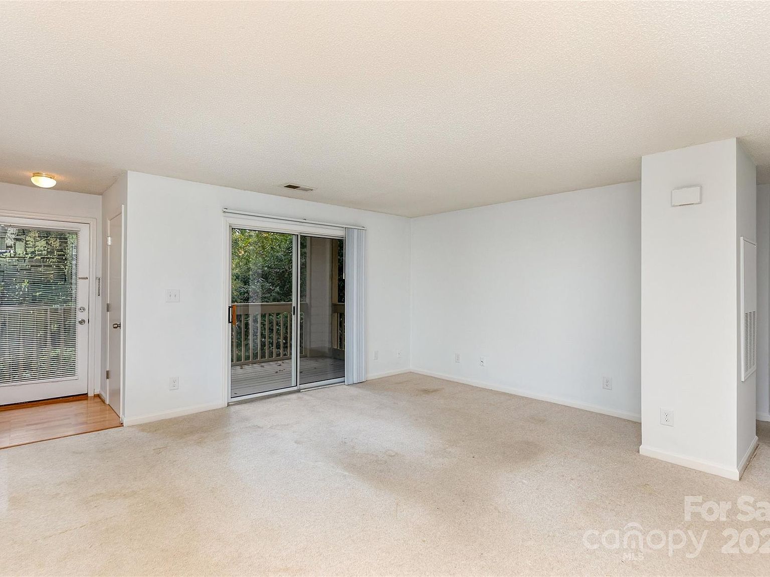 1021 Churchill Downs Ct APT G Charlotte, NC 28211 - Thumbnail 5