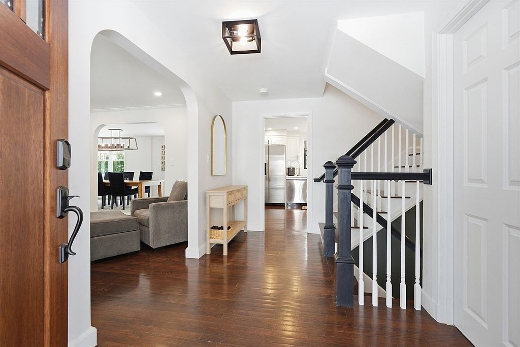 6 Brewster Rd Milton, MA 02186 - Thumbnail 5