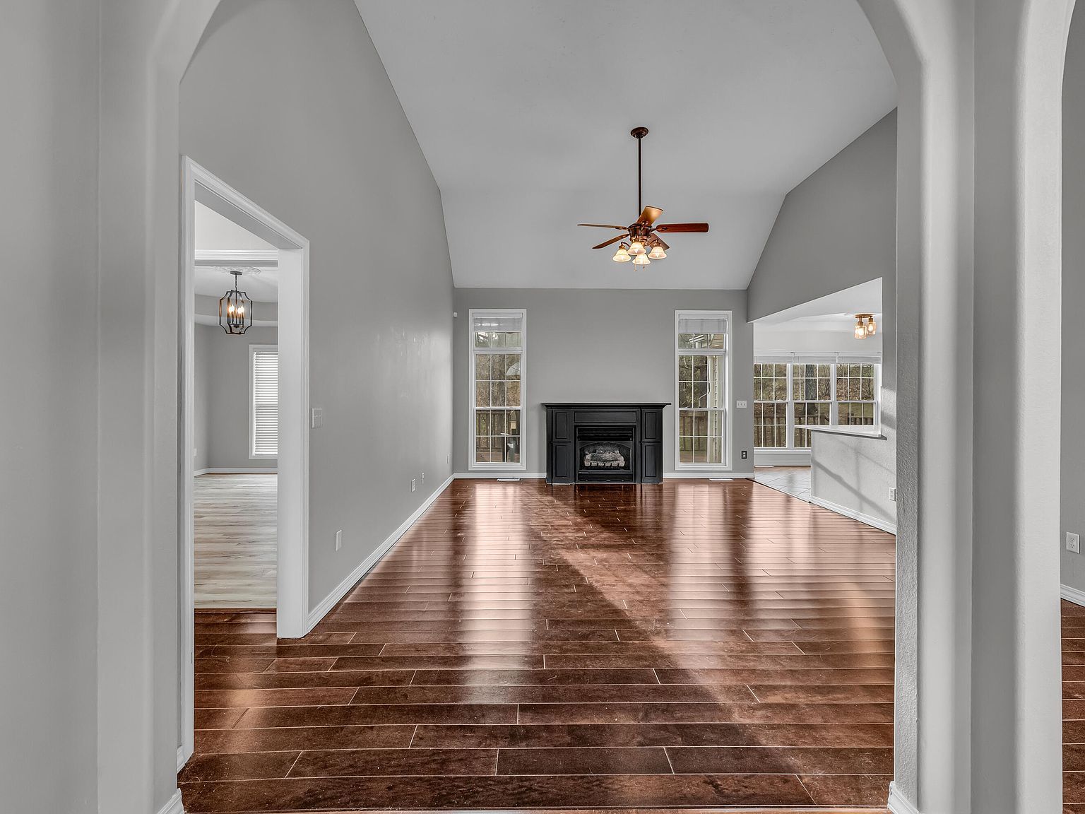 401 Bobwhite Ln West Plains, MO 65775 - Thumbnail 5