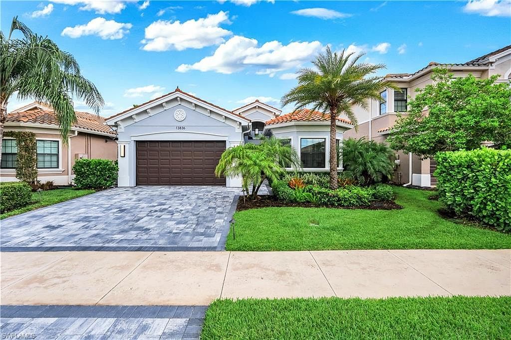 13836 Luna Dr Naples, FL 34109 - Thumbnail 5