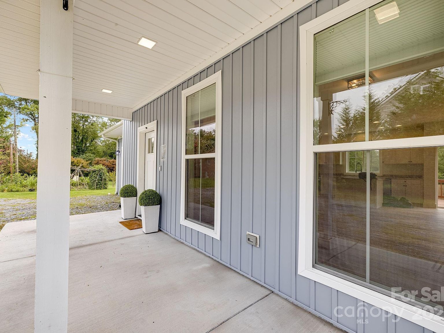 523 Shepherd St Hendersonville, NC 28792 - Thumbnail 5