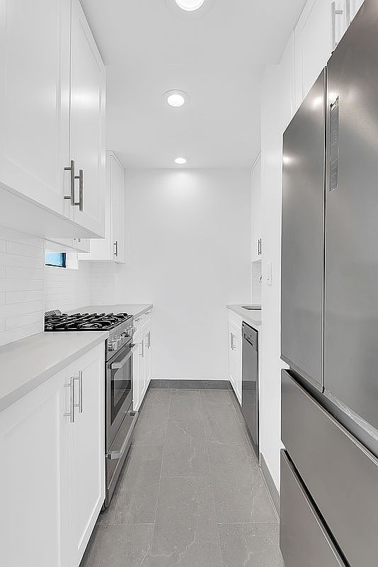 345 E 52nd St APT 10H New York, NY 10022 - Thumbnail 5