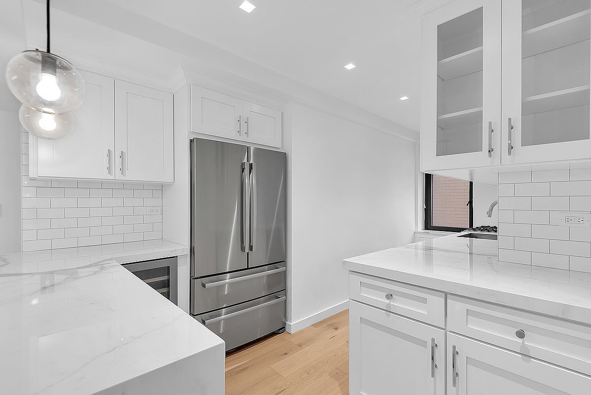 25 Sutton Pl S APT 14A New York, NY 10022 - Thumbnail 5