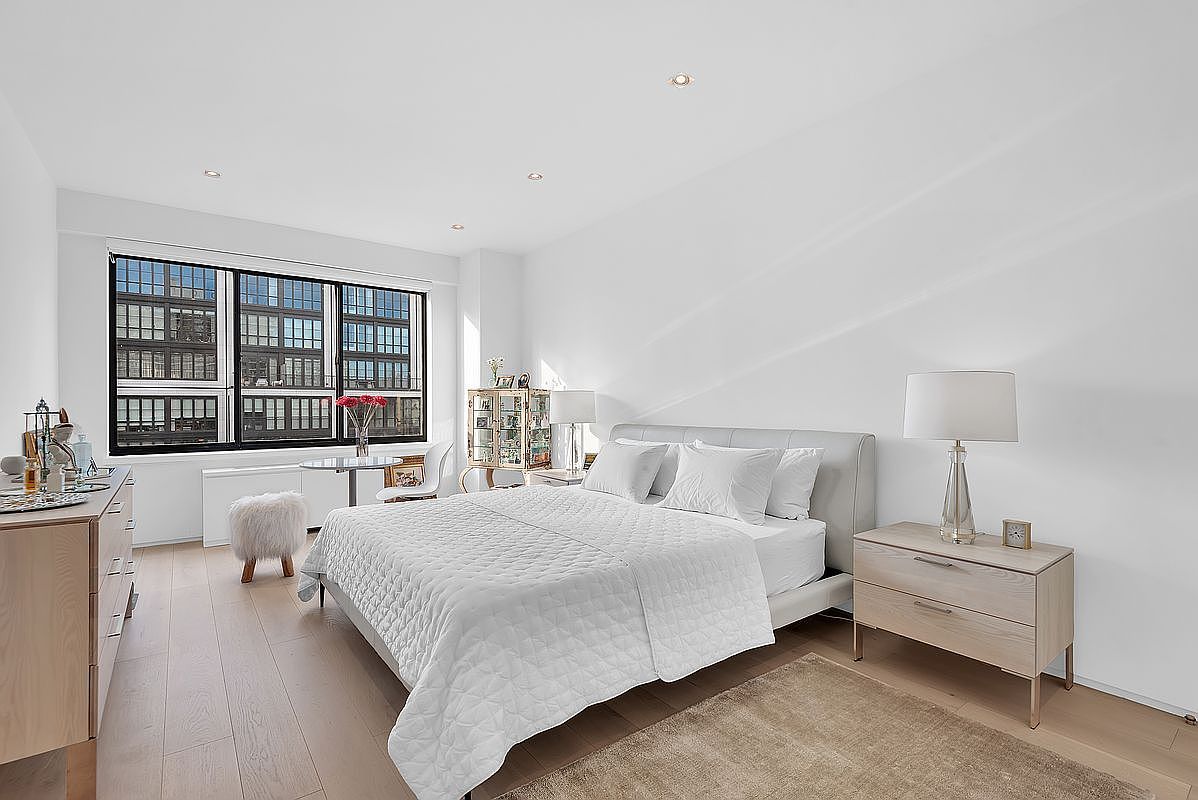 215 W 95th St New York, NY 10025 - Thumbnail 5