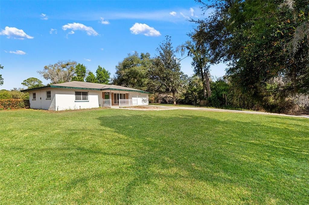 5067 Mockingbird Dr Dade City, FL 33523 - Thumbnail 5