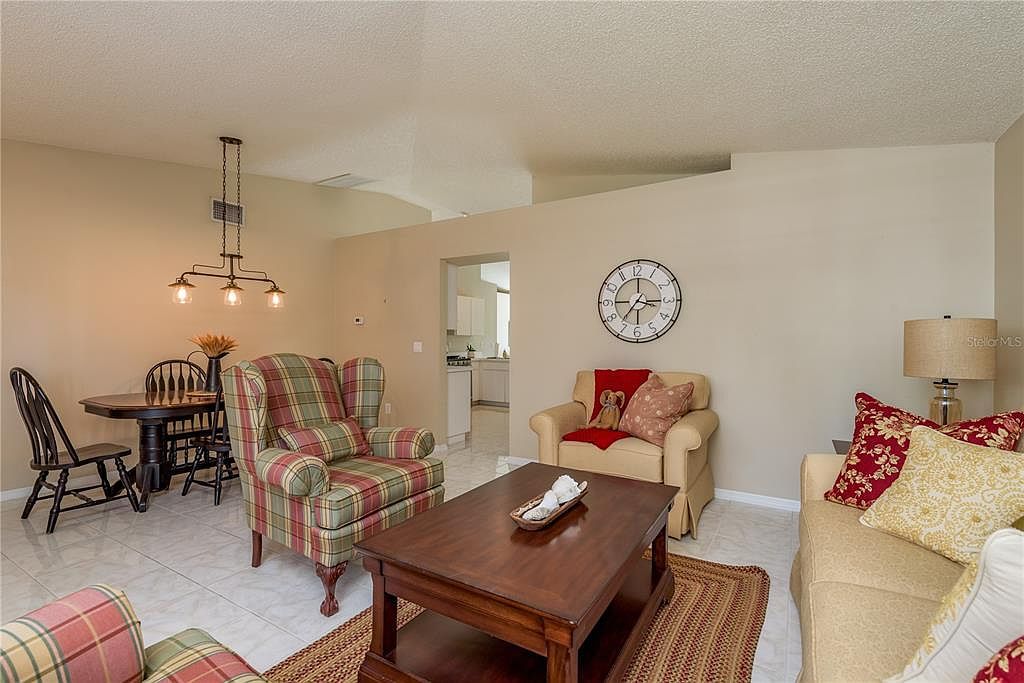 28540 Tall Grass Dr Zephyrhills, FL 33543 - Thumbnail 5