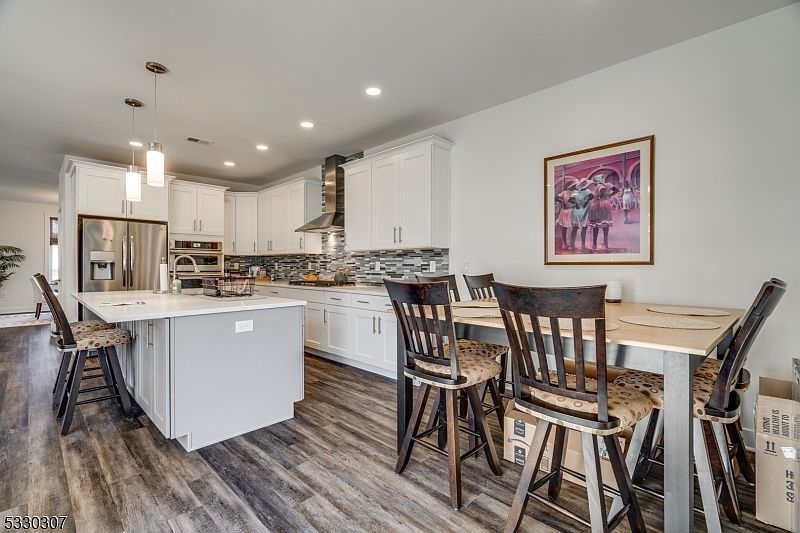 5 E Hartwick Dr Skillman, NJ 08558 - Thumbnail 5