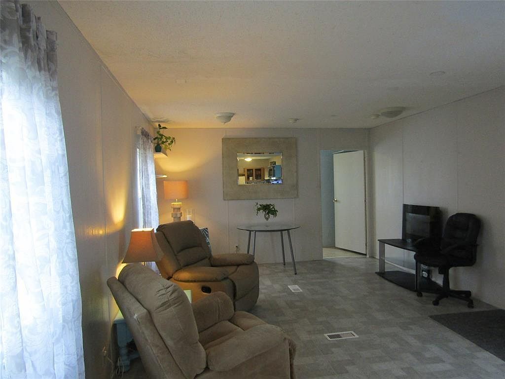 333 9th St San Leon, TX 77539 - Thumbnail 5