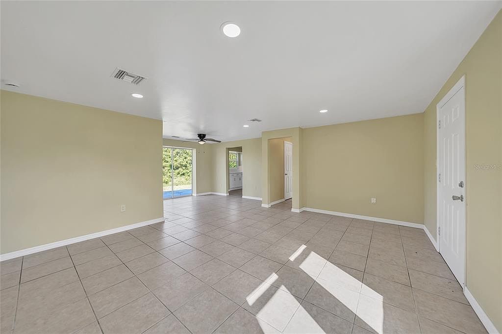 282 Seminole Blvd NW Port Charlotte, FL 33952 - Thumbnail 5