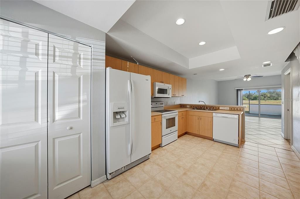 1196 Rio De Janeiro Ave #C-203 Punta Gorda, FL 33983 - Thumbnail 5