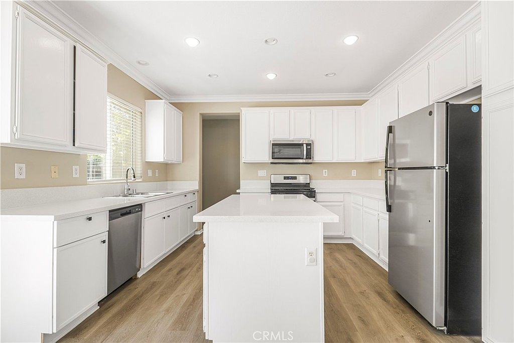 33558 Iris Ln Murrieta, CA 92563 - Thumbnail 5