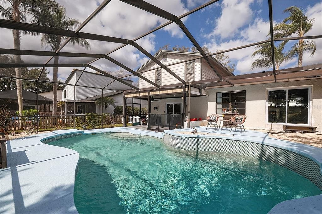 4628 Cloverlawn Dr Tampa, FL 33624 - Thumbnail 5