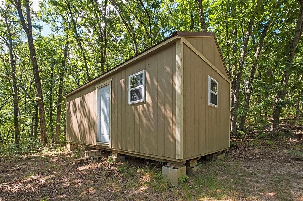 Young Dr Odessa, MO 64076 - Thumbnail 5