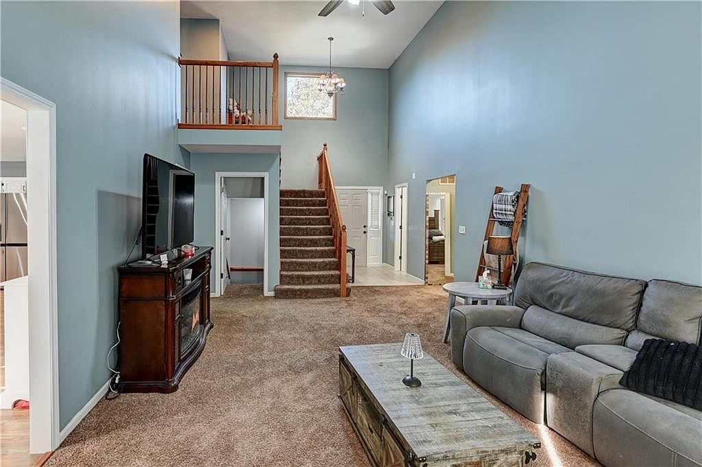 1005 NE Scenic Ct Lees Summit, MO 64064 - Thumbnail 5