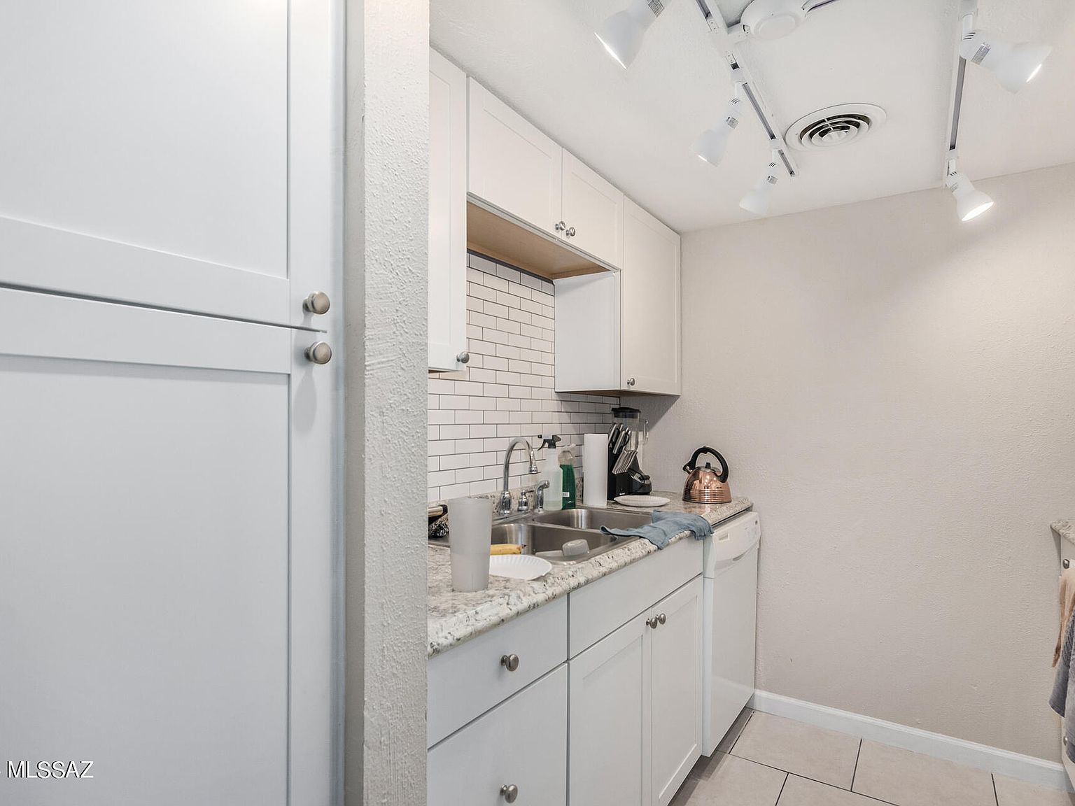 1620 N Wilmot Rd UNIT F227 Tucson, AZ 85712 - Thumbnail 5