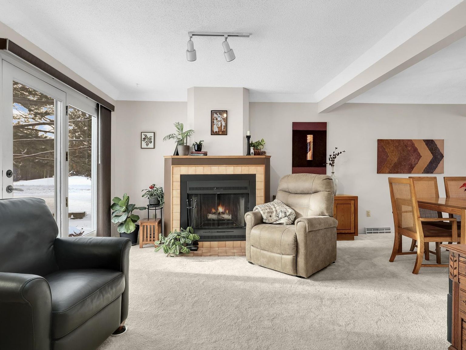 2328 Dorland Ct Maplewood, MN 55119 - Thumbnail 5