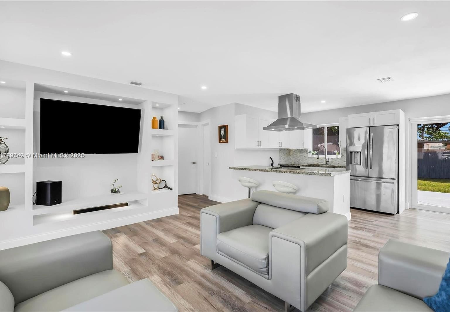 330 N 70th Ave Hollywood, FL 33024 - Thumbnail 5