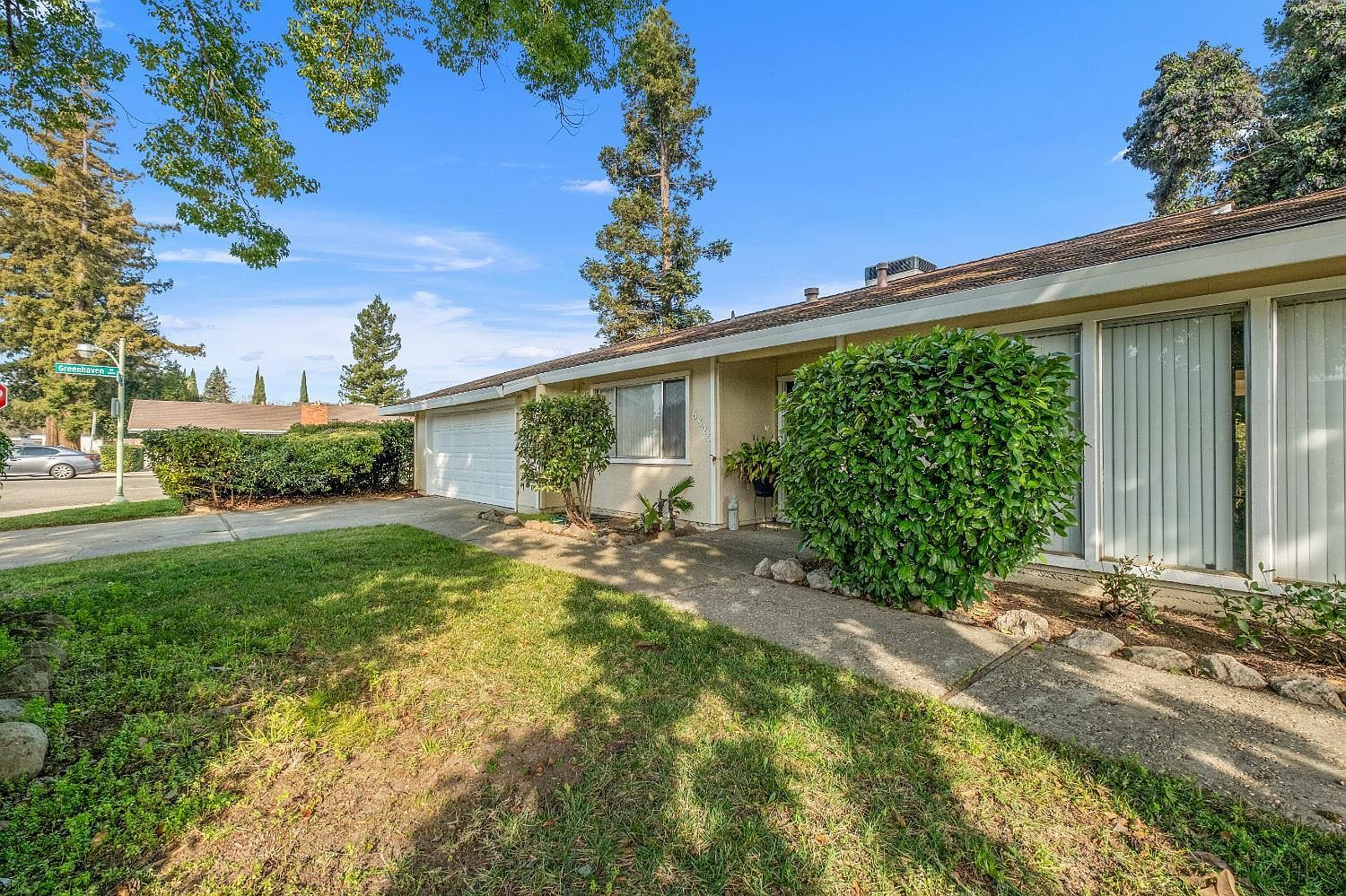 6825-6823 Greenhaven Dr Sacramento, CA 95831 - Thumbnail 5