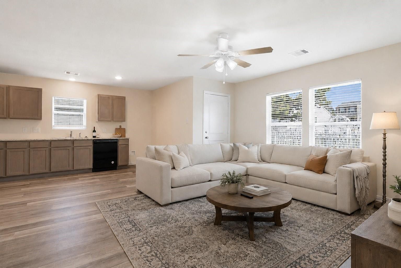 299 Red Clover Livingston, TX 77351 - Thumbnail 5
