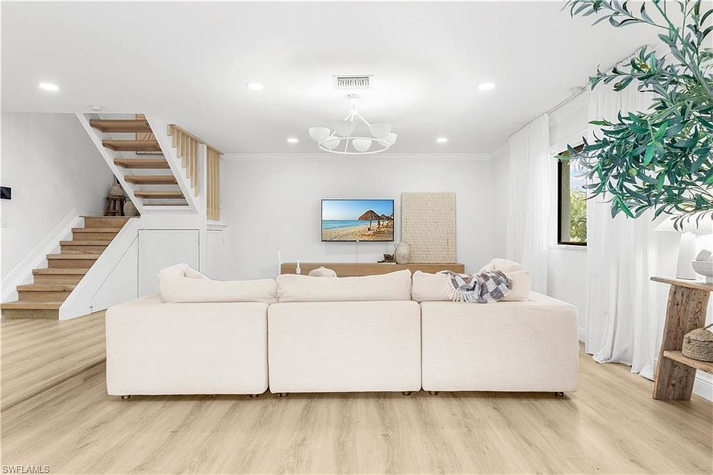 27911 Hacienda East Blvd APT 217A Bonita Springs, FL 34135 - Thumbnail 5