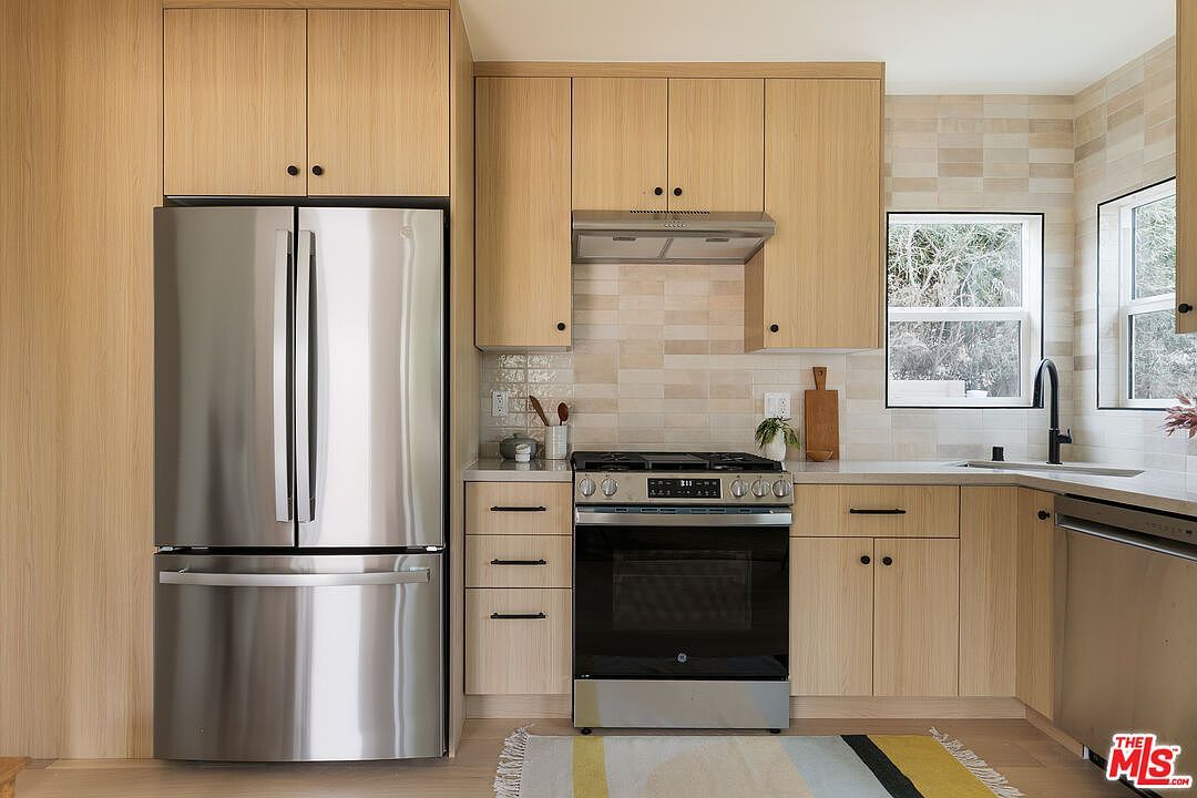 3150 Madera Ave Los Angeles, CA 90039 - Thumbnail 5