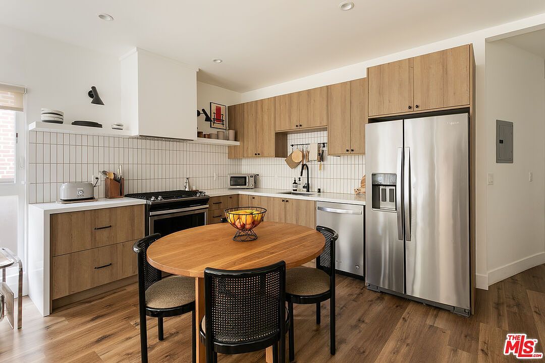 249 N Bonnie Brae St APT 1 Los Angeles, CA 90026 - Thumbnail 5