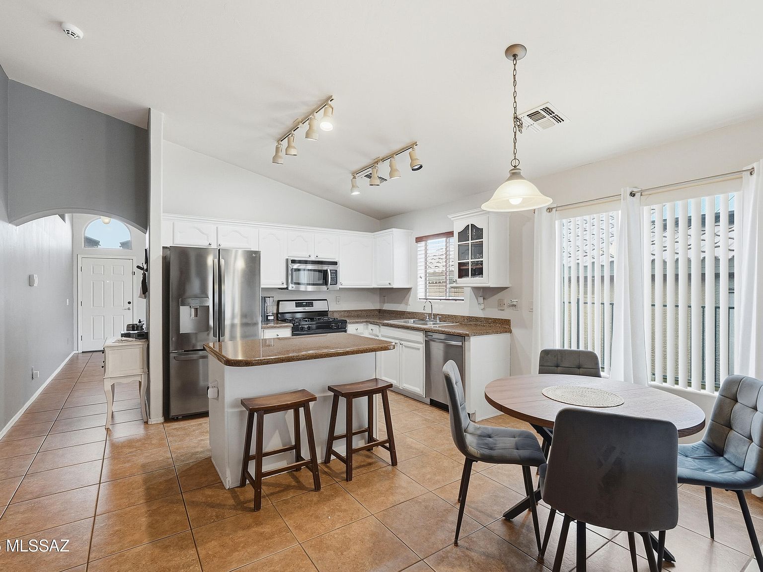 10827 S Lake Gambusi Dr Vail, AZ 85641 - Thumbnail 5