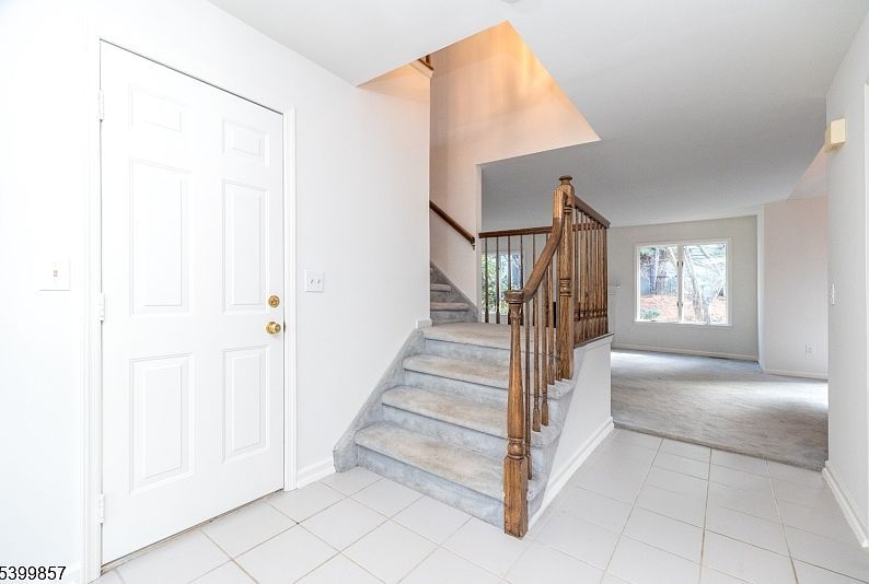 13 Greenbriar Ln Annandale, NJ 08801 - Thumbnail 5