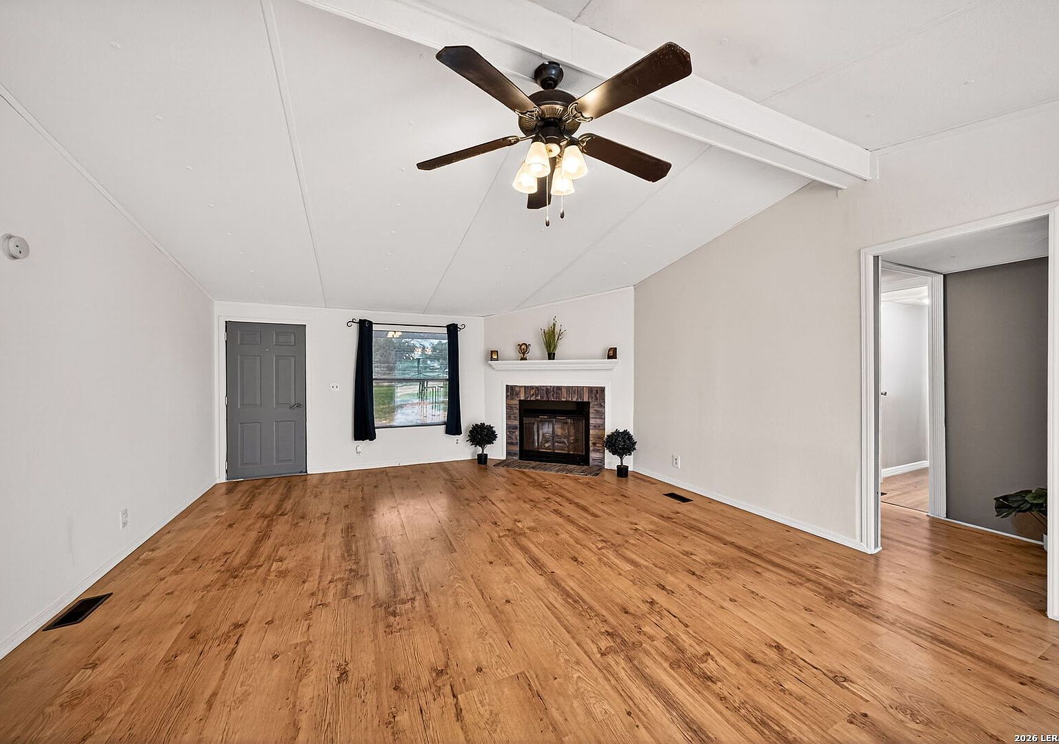 147 County Road 6841 Lytle, TX 78052 - Thumbnail 5