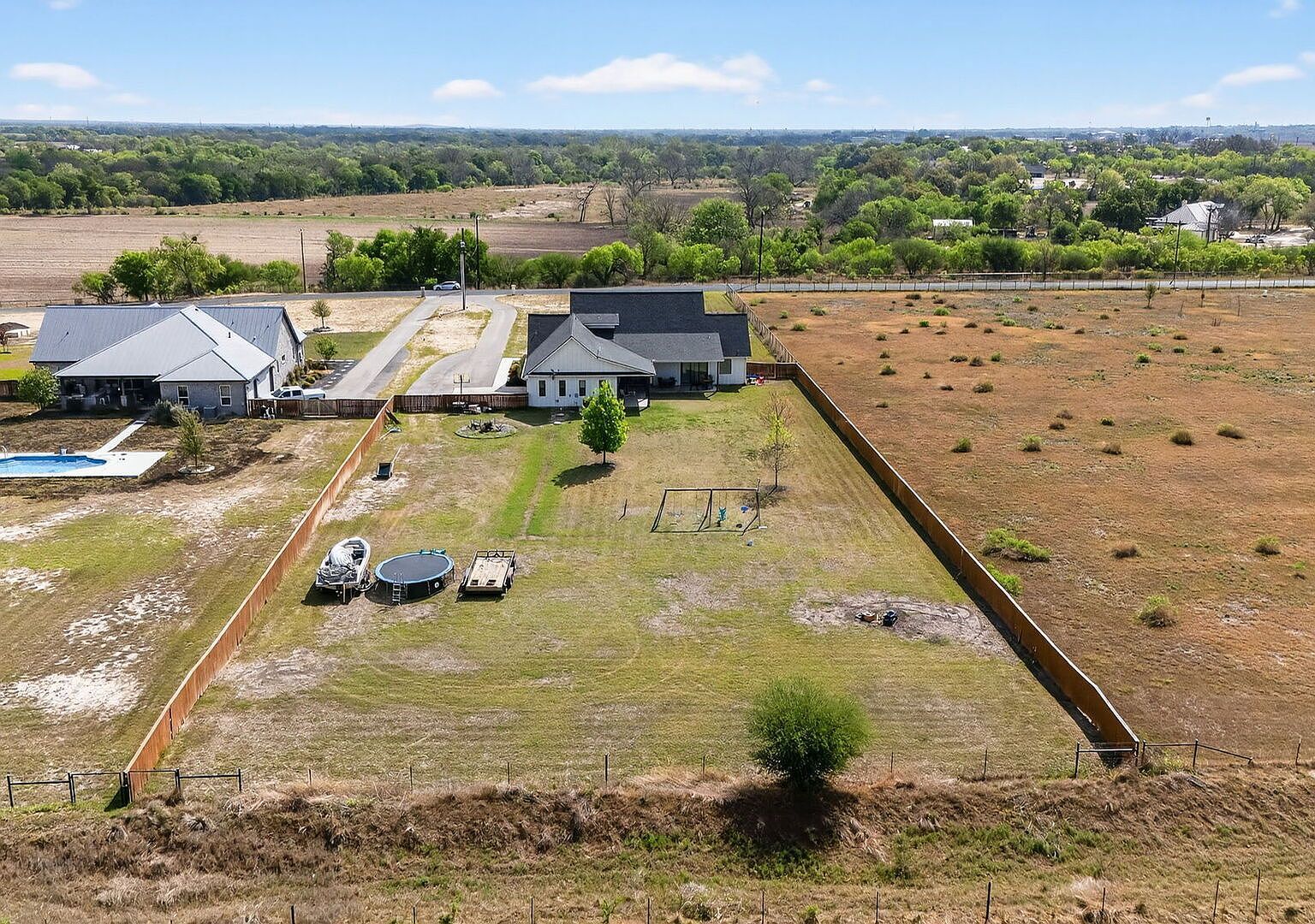 2493 County Road 4713 La Coste, TX 78039 - Thumbnail 5