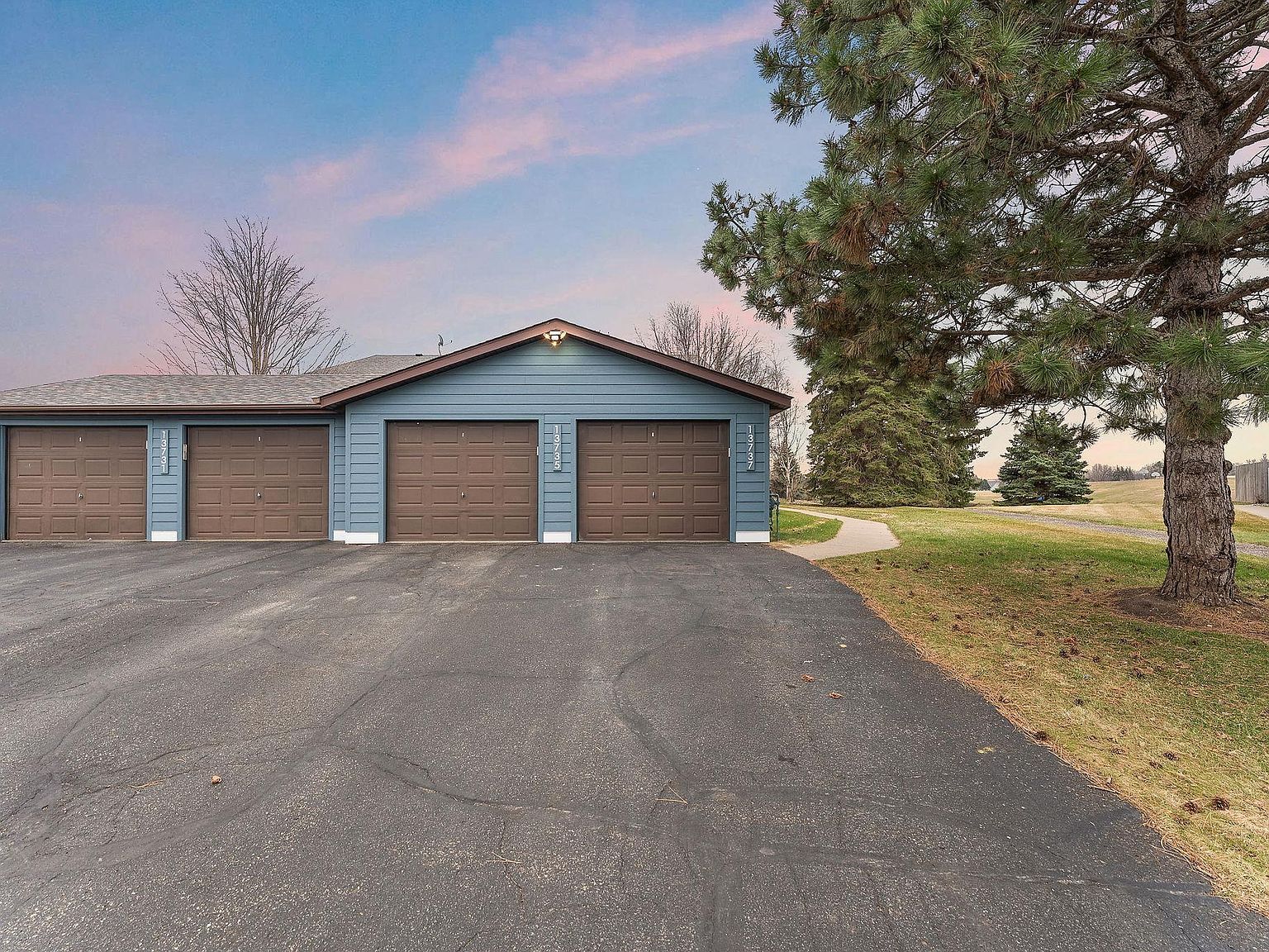 13735 Inglewood Ave Savage, MN 55378 - Thumbnail 5