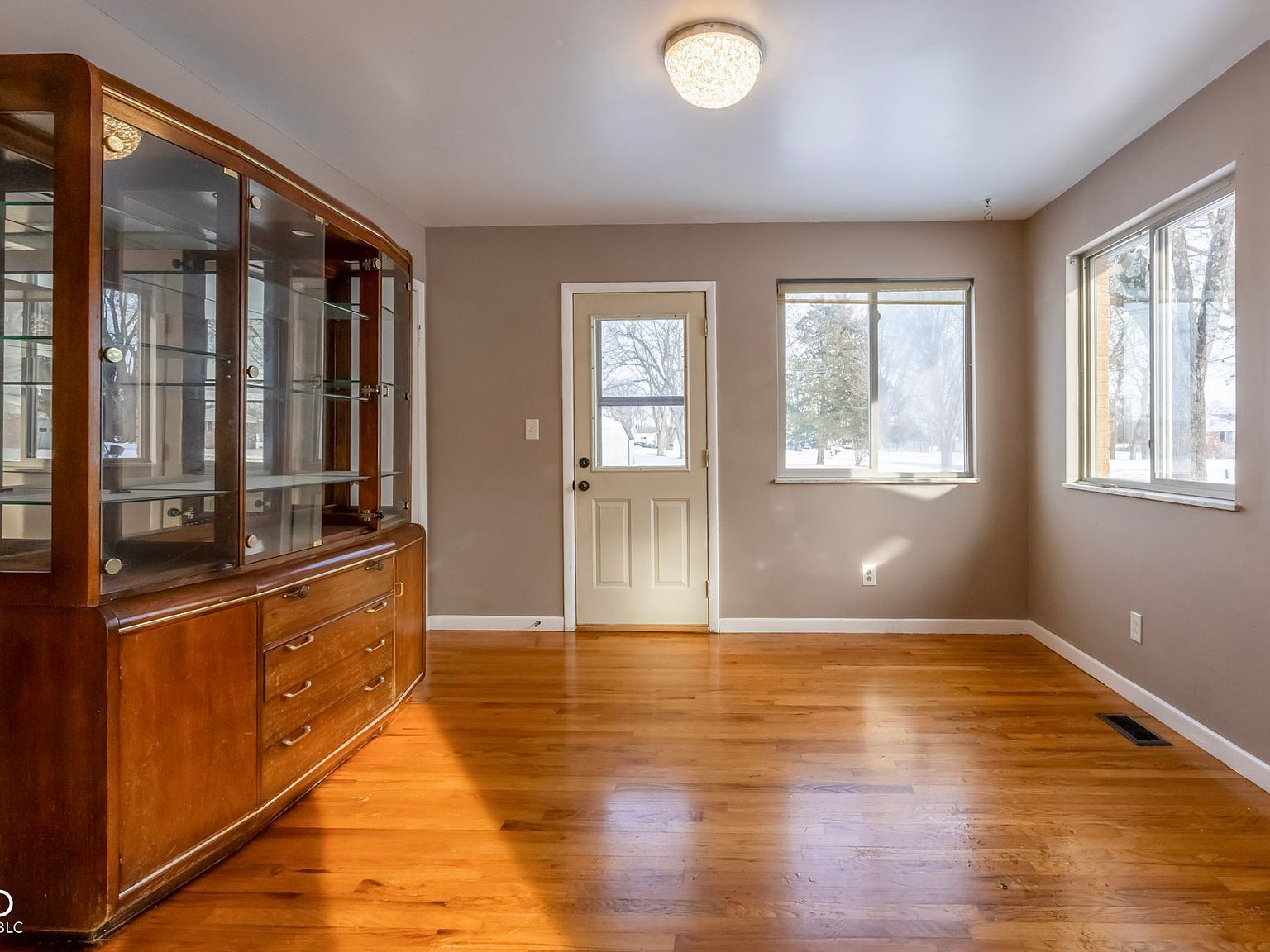 2950 S Lake Dr Columbus, IN 47203 - Thumbnail 5